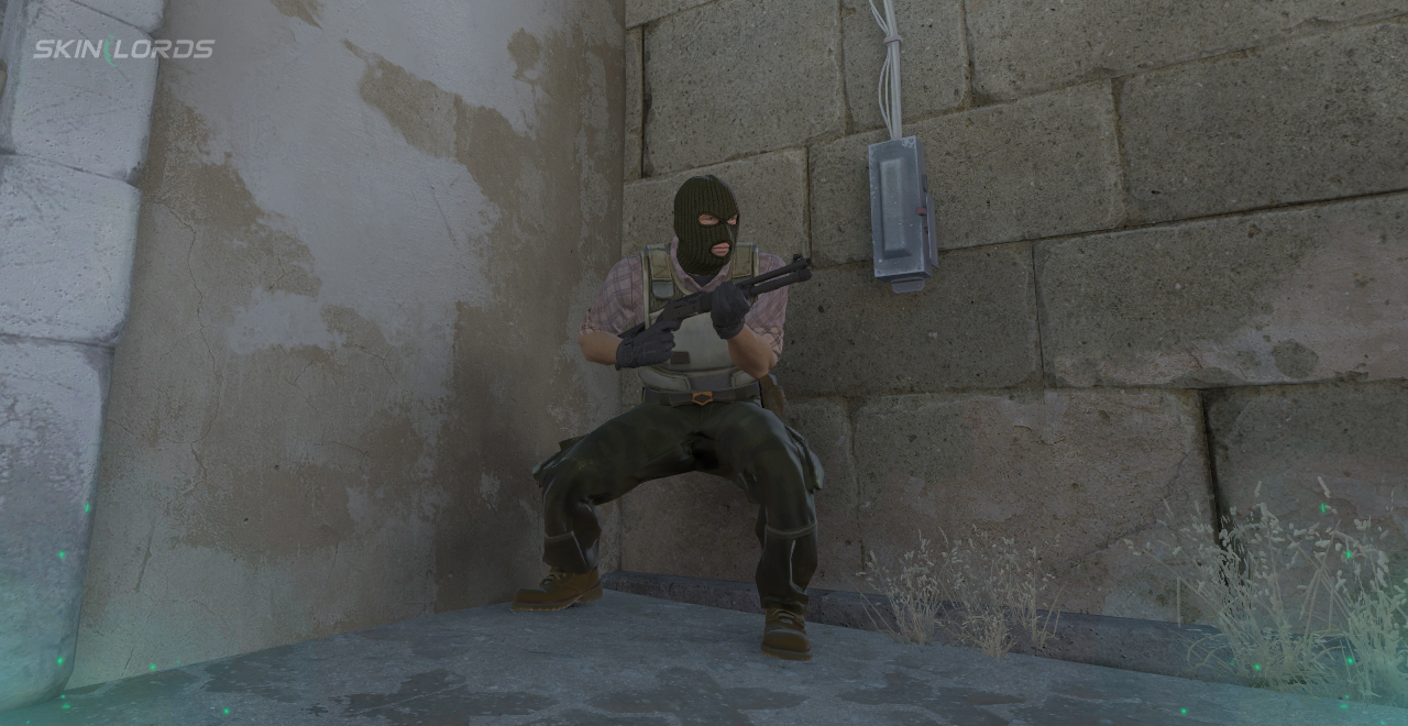 cs2 anchor player holding a shotgun
