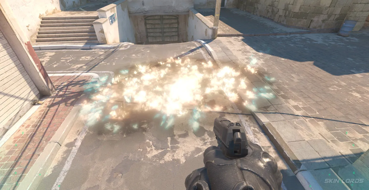 CS2 Molotov vs Incendiary Grenade: What is the Difference? - SkinLords